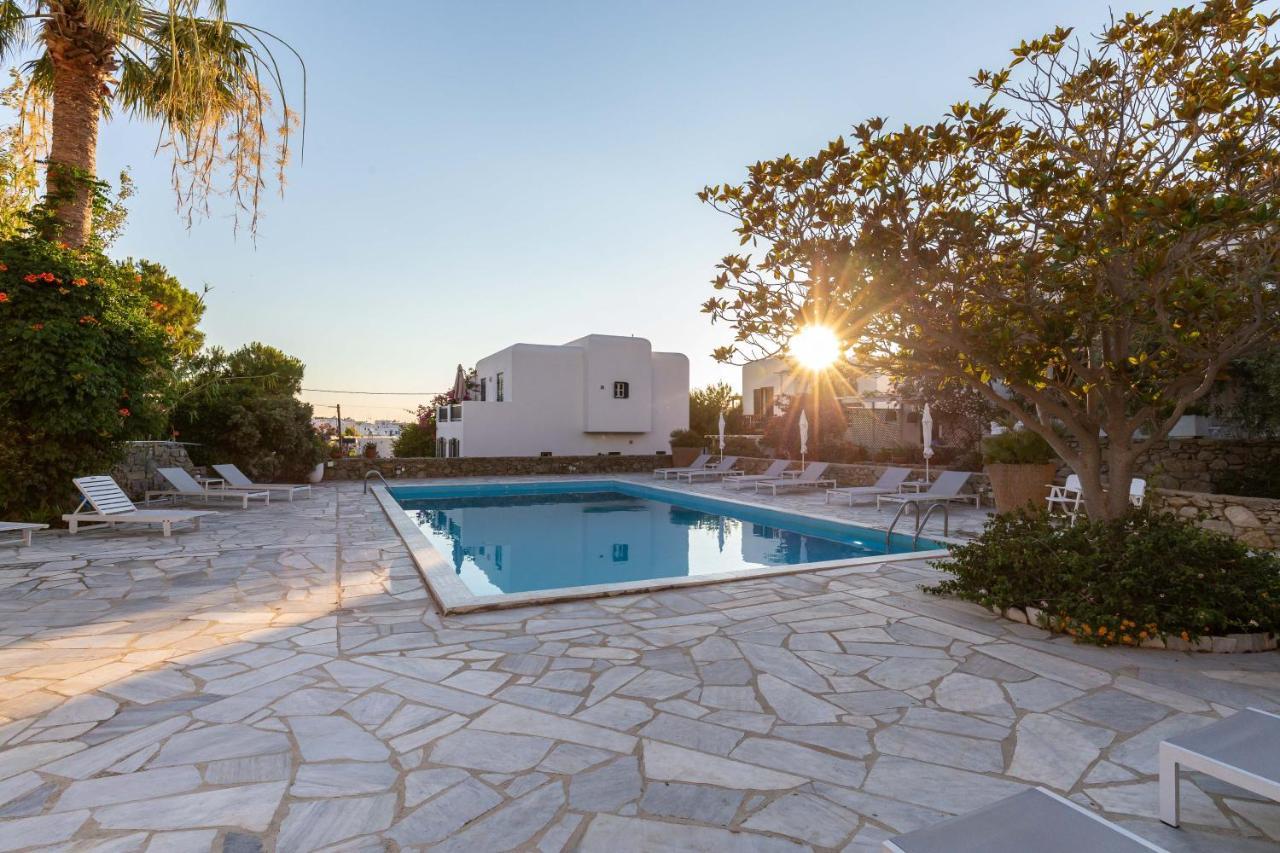 Callisti Mykonos Town With Pool View And Calypso Upper Floor With Sea View Exterior foto